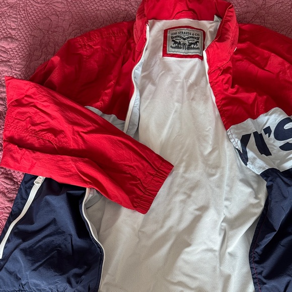 Levi's Red, Gray, and Blue Lightweight Jacket - Picture 6 of 6